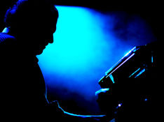 Confira a entrevista com o pianista, produtor musical e compositor Michel Freidenson