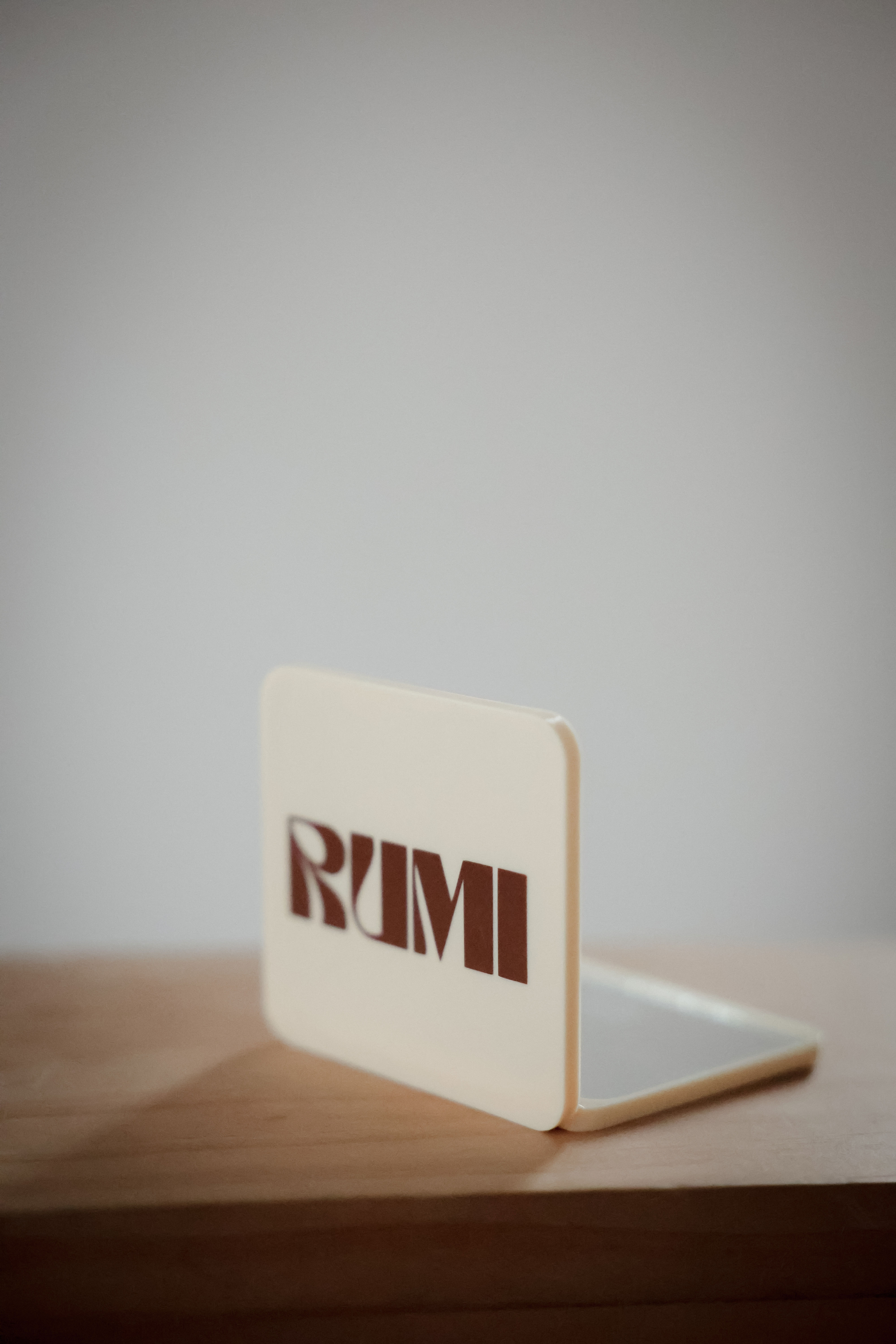 RUMI compact mirror