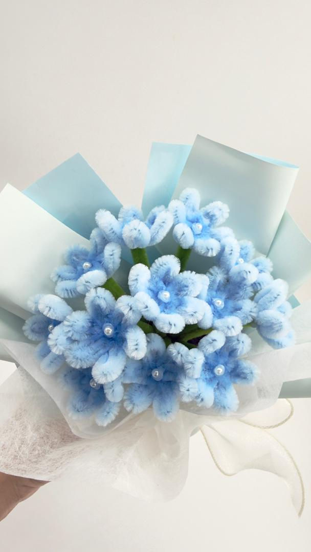 Thumbnail: Mini Everlasting Flower Bouquet