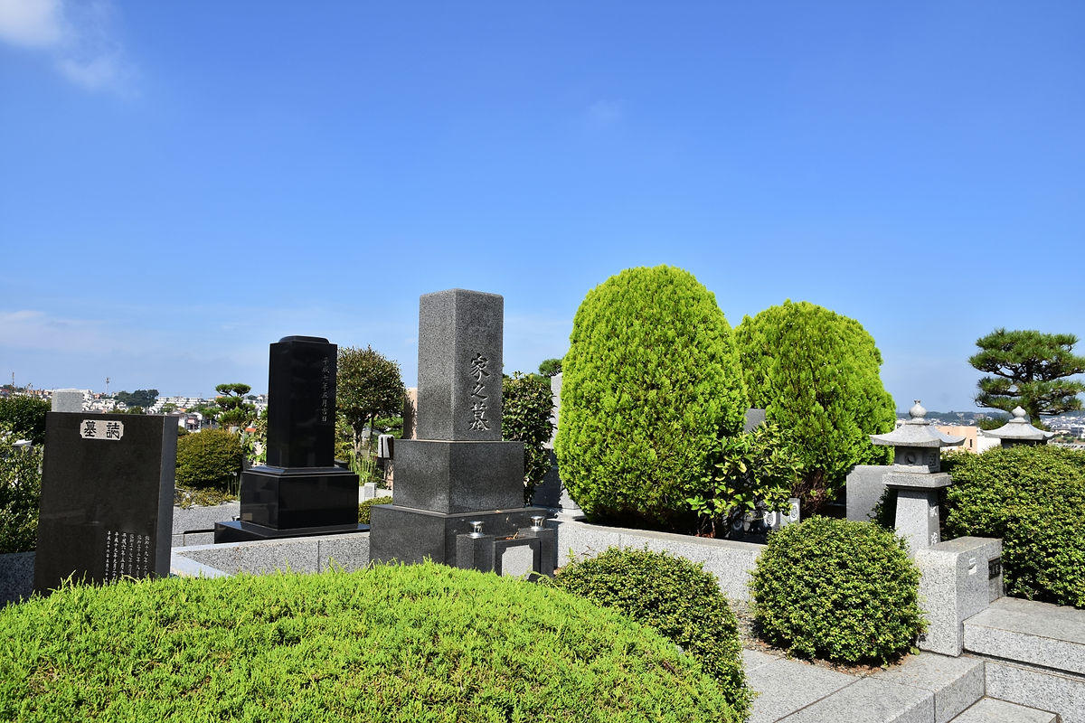 お墓