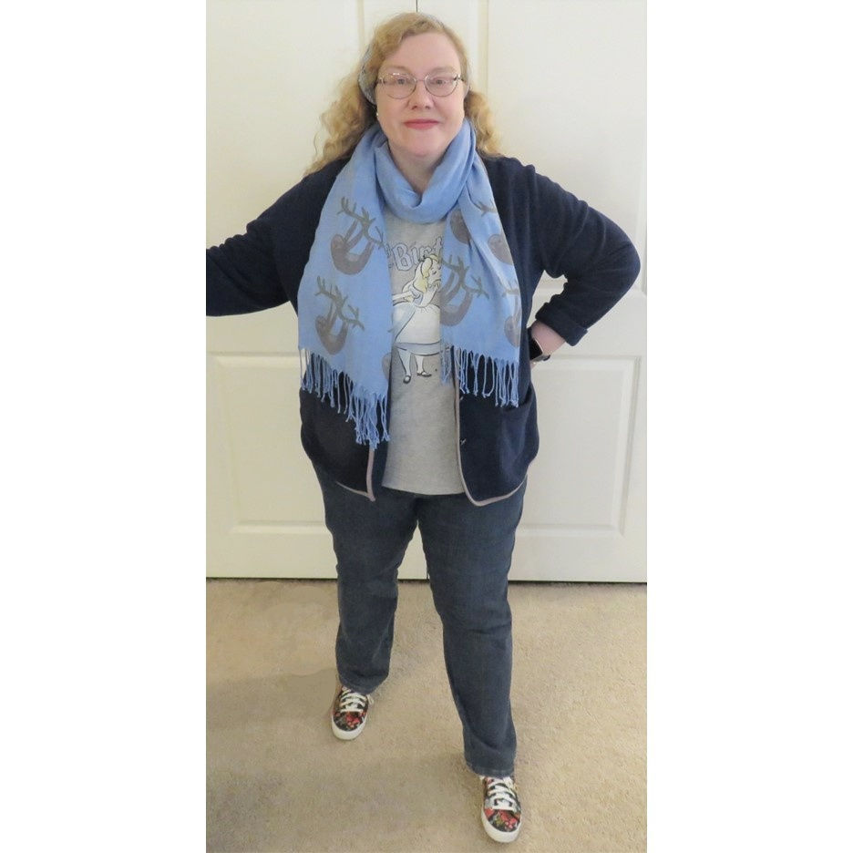 Plus size outfit idea for women over 40