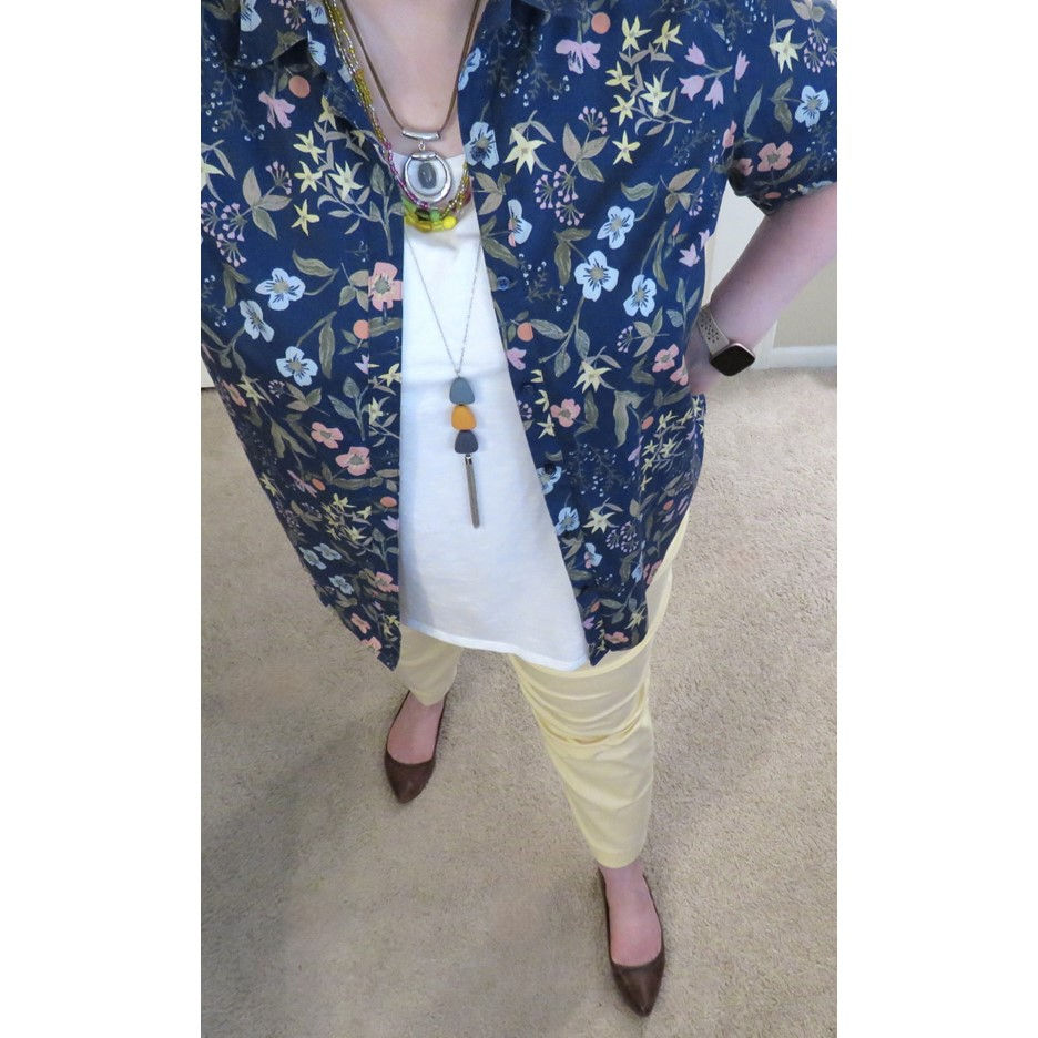 Plus size outfit idea for women over 40