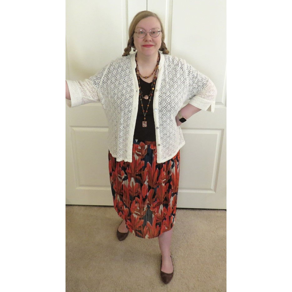 Plus size outfit idea for women over 40