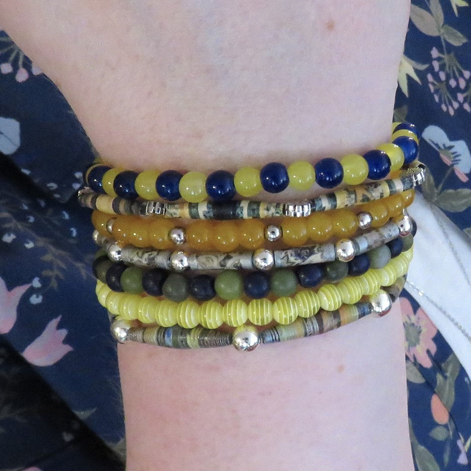 DIY Paper Bead Bracelet Set