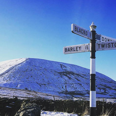 pendle hill 2.jpeg