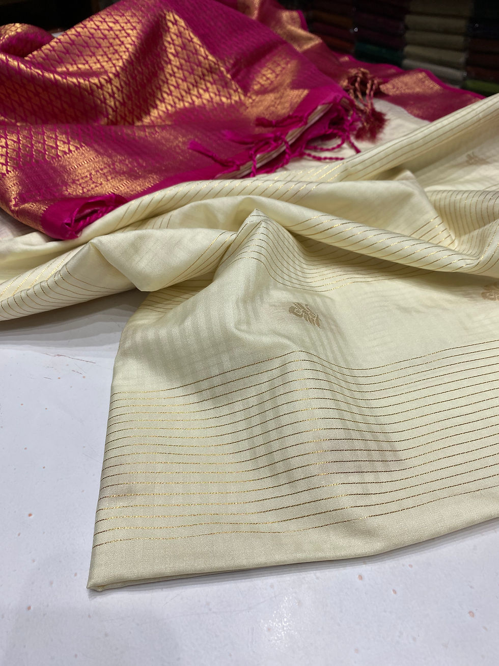 Thumbnail: Off white Rani small border vegan Kanjivaram 