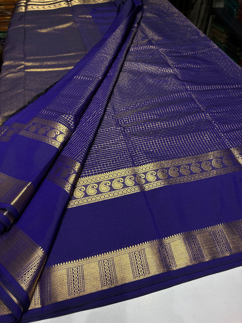 Thumbnail: Blueish violet Vintage checks