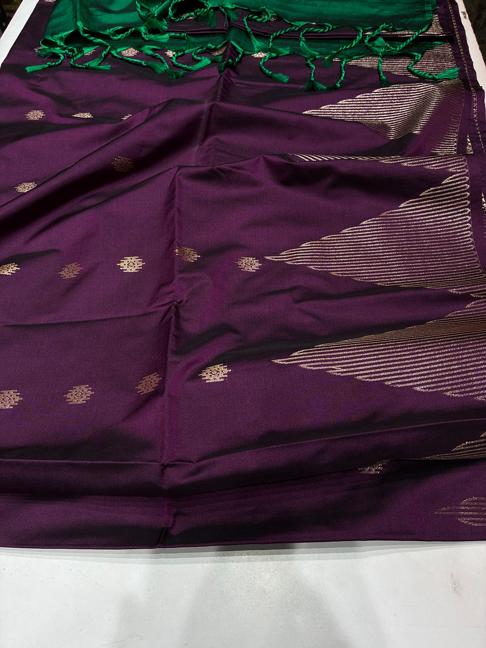 Thumbnail: Grape Green Temple elegance 