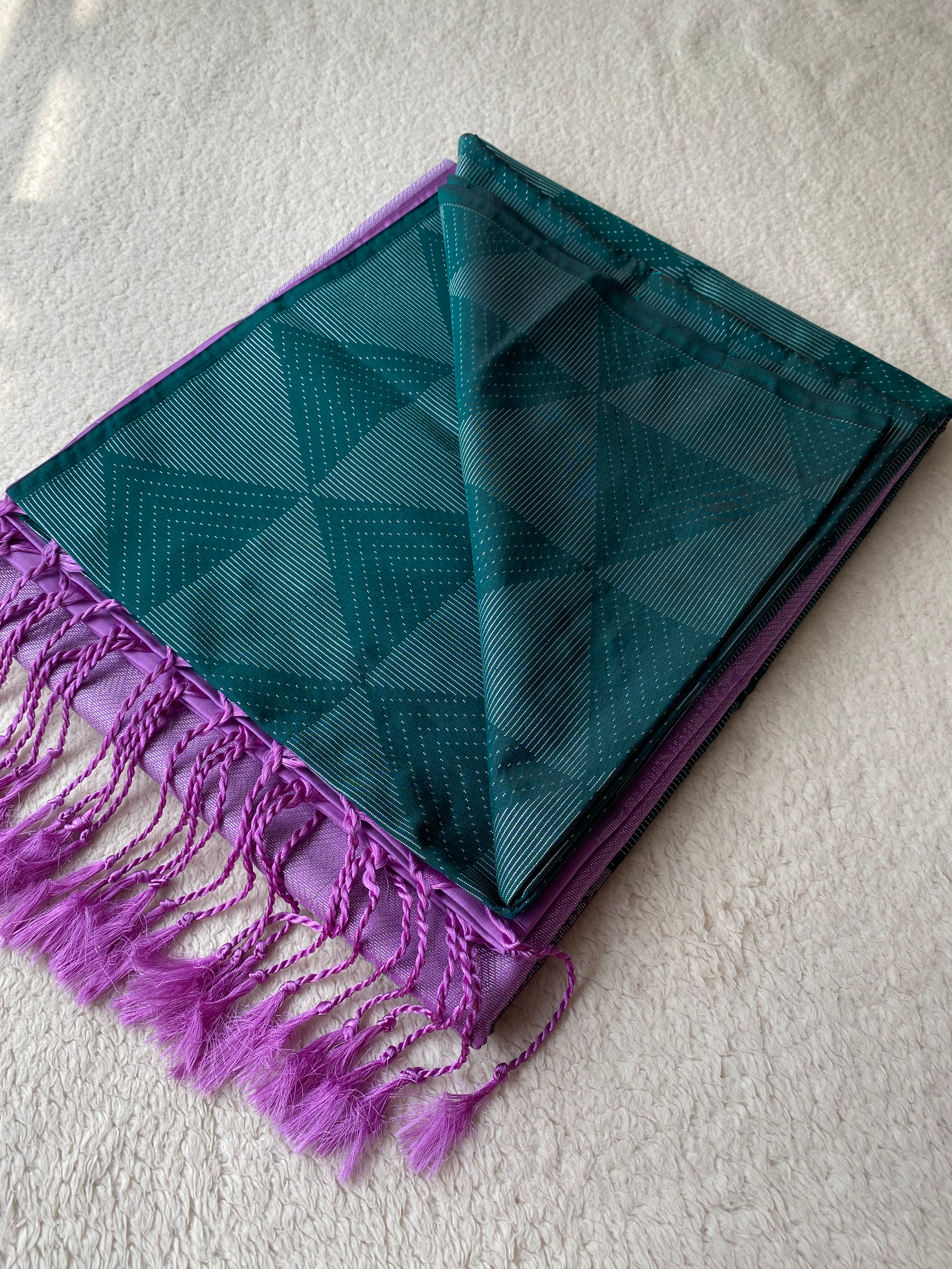 Peacock Green Lavender Patterned Vairaoosi