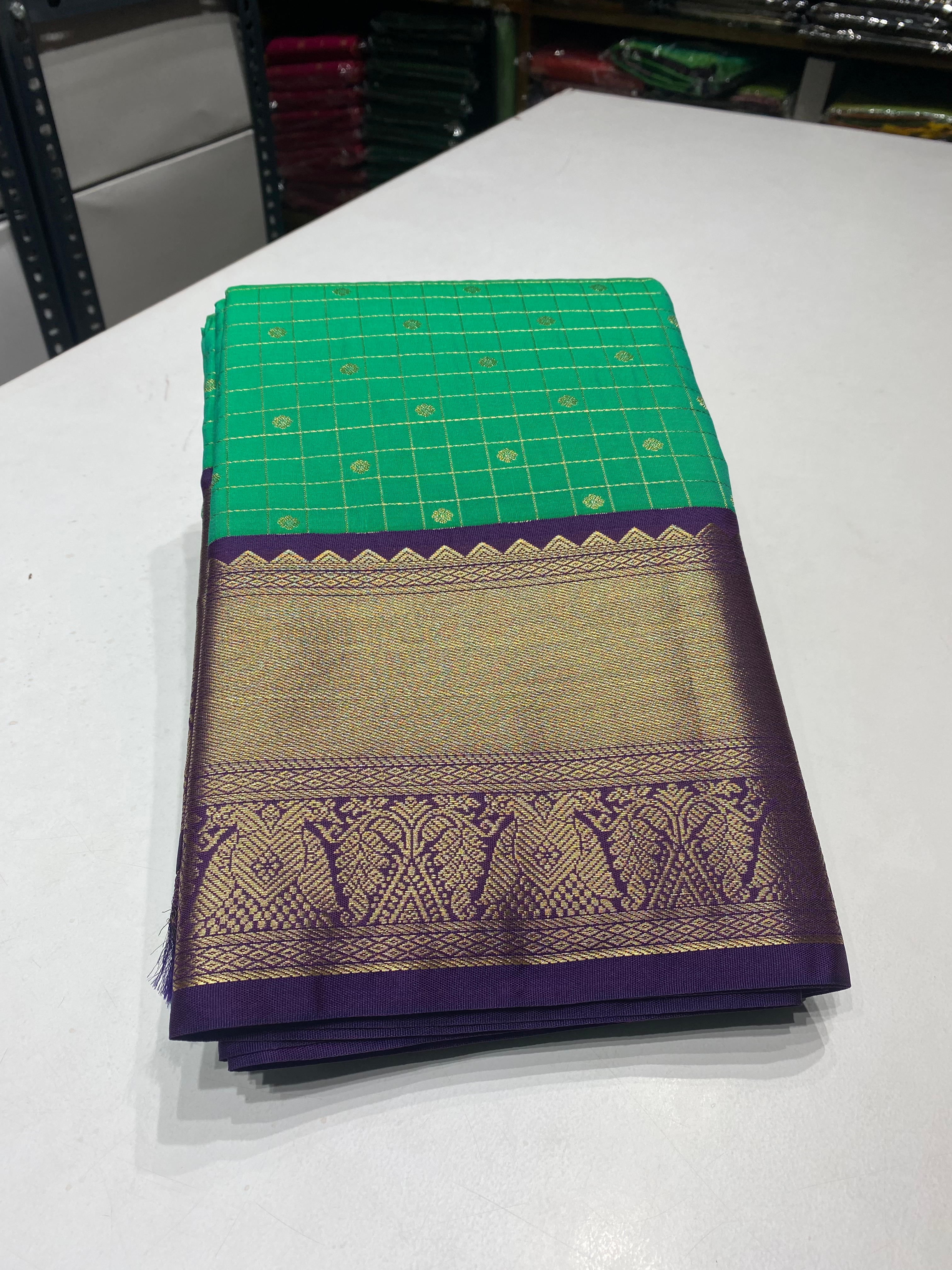 Green with purple Vairaoosi big kattam