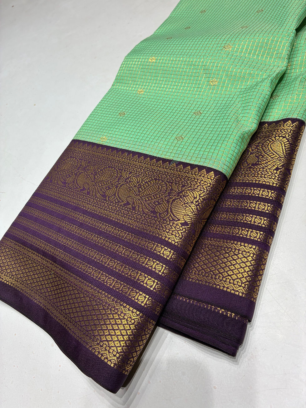 Thumbnail: Vintage checks - Seagreen purple 