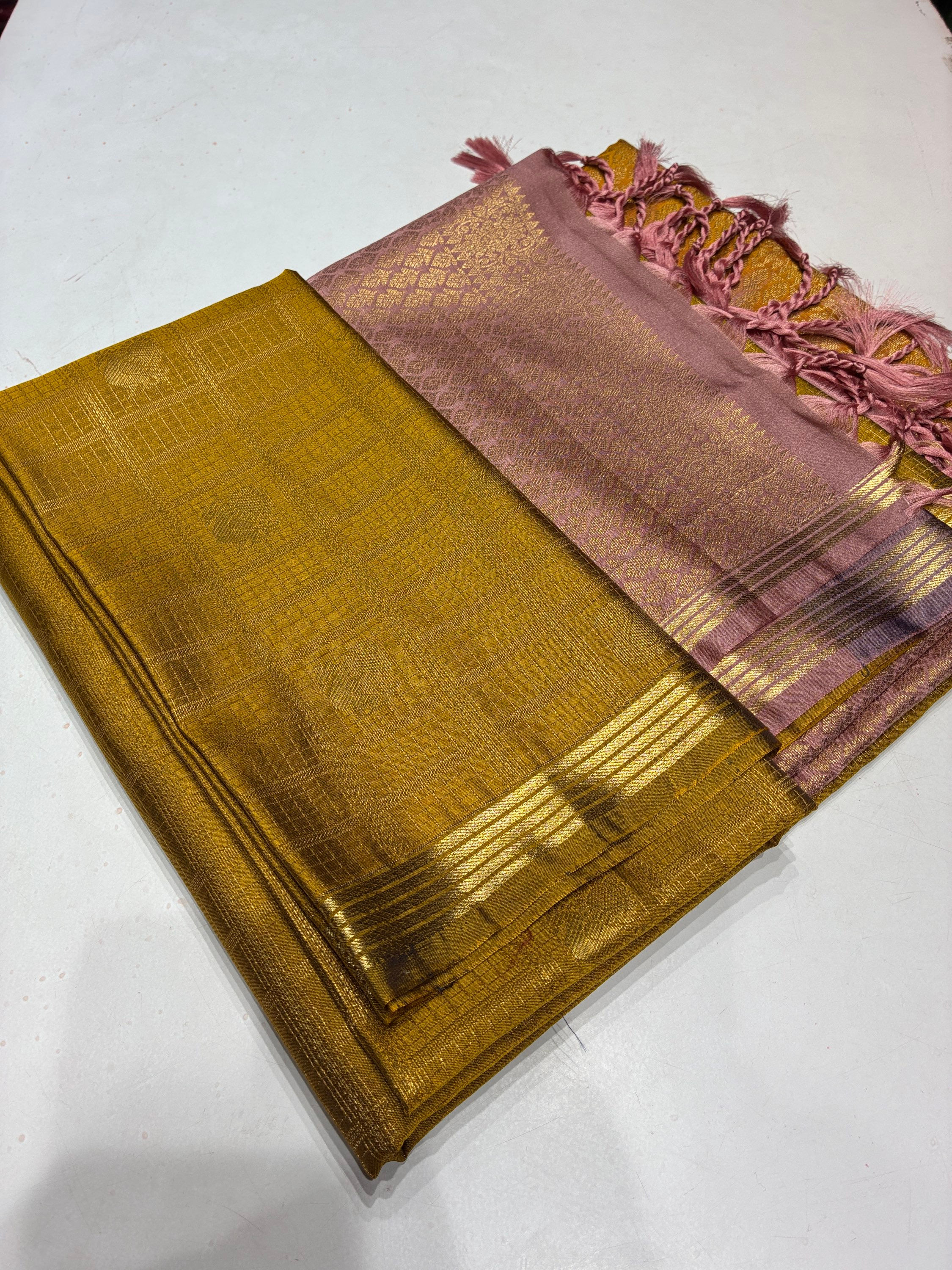 Golden Goddess Multichecks