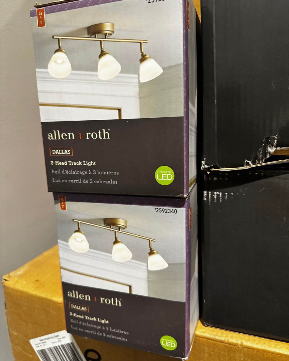 Thumbnail: Light fixture