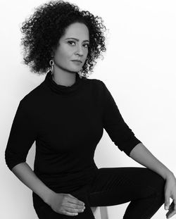 Tracey Hagen Photography Headshot