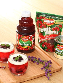 Cranberry Jelly with Nata de Coco