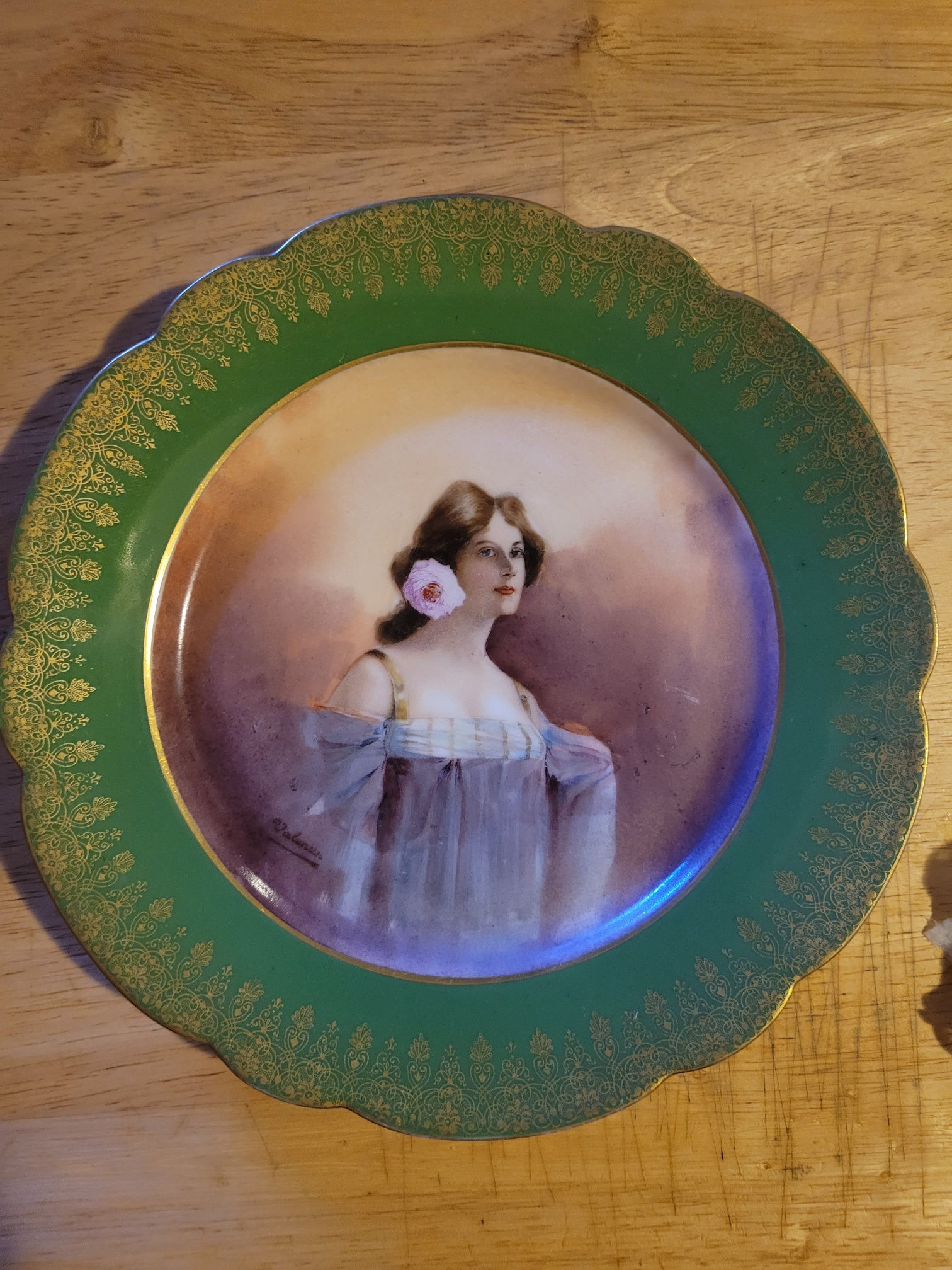 LS&S Royal Vienna Portrait Plate - Green/Gold