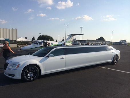 Driving Excellence: 10 Compelling Benefits of Choosing a NYC Limo Service"