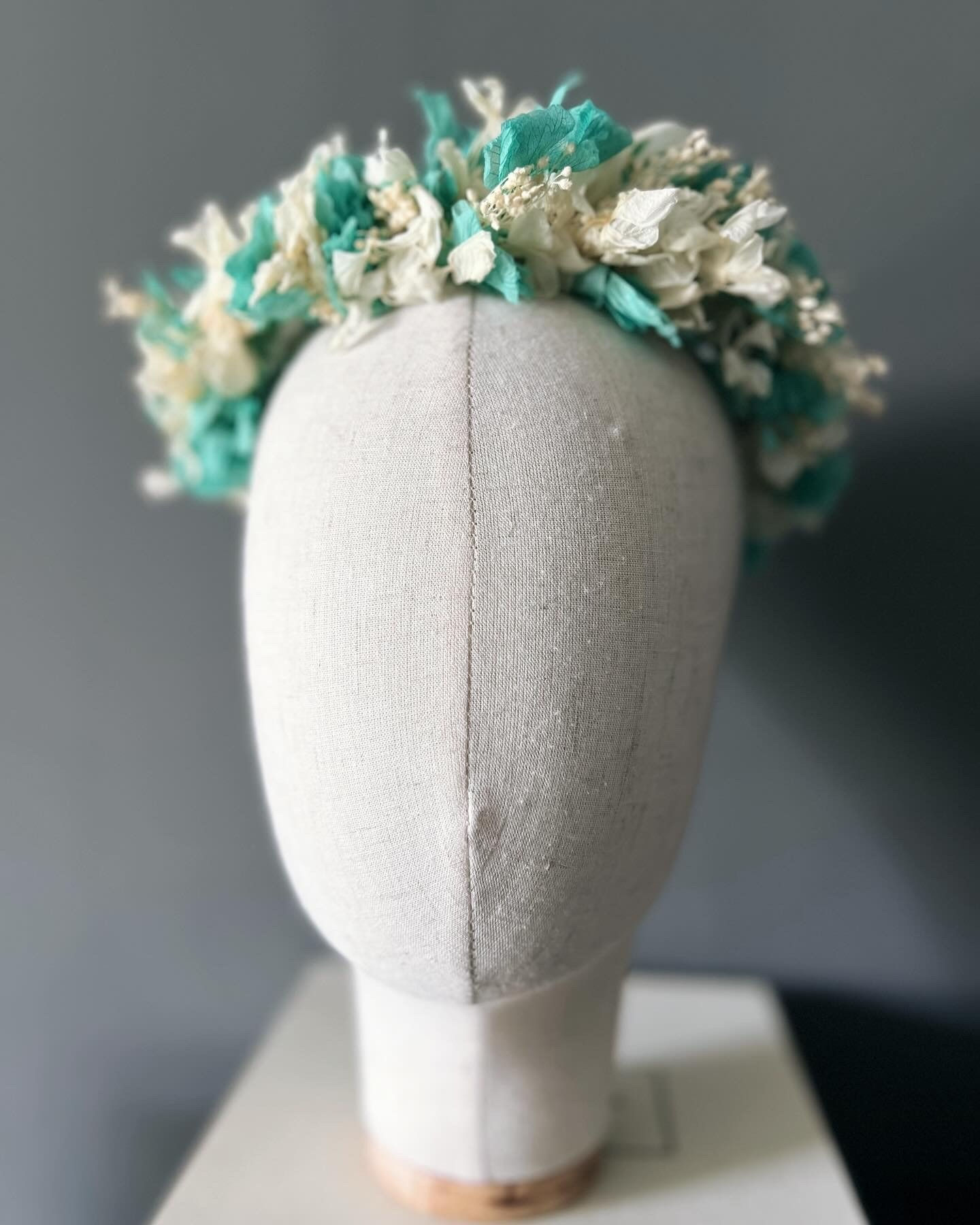 CORONA CEREMONIA ANTÍA