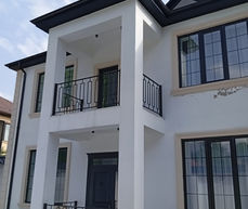 Qebele seher Qəbələnd Əyləncə mərkəzi yaxınlığında yerləşir 
5 yataq otagi 
3 taxt
3 tek
Hovuz isti hovuz
1 qonaq otağı 
2 hamam ws(her mertebde)
Bestka mangal simovar Kondisioner
İsti baseyni