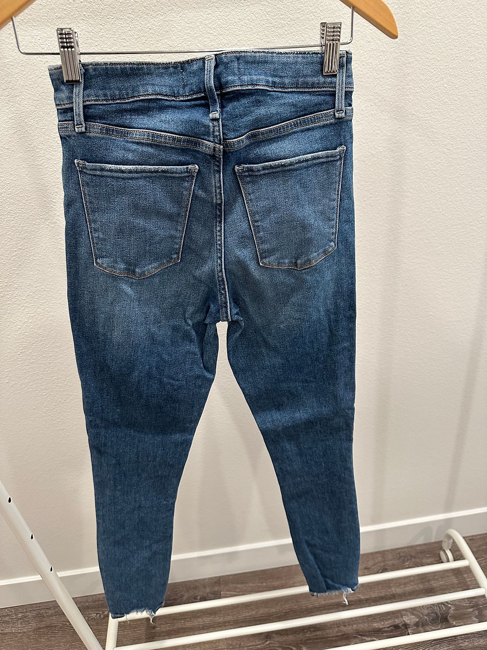 Thumbnail: A&F Signature Denim | High Rise Super Skinny Ankle Jean