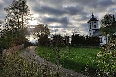 Foto Kirche Auel_edited.jpg