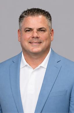 Bryan Purvis Leadership Coach helping business leaders improve communication accountability and execution for stronger team performance