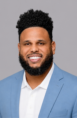LoAmmi Richardson Leadership Coach and Speaker helping individuals and teams break through limits strengthen leadership and take ownership of growth