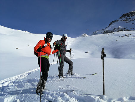 Pic de la Coma de Varilles en ski avec un guide.