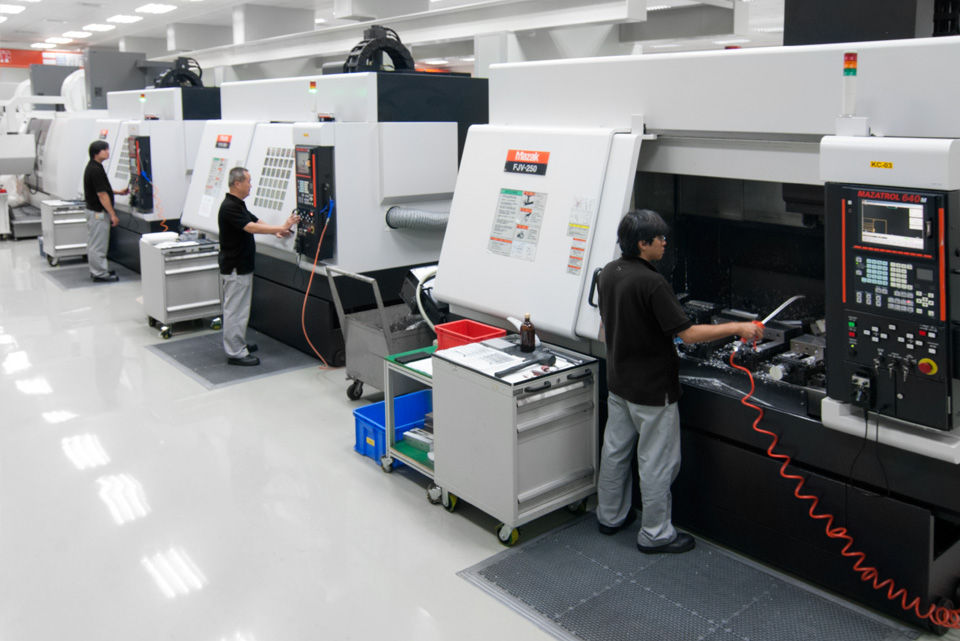 SHL-CNC-Machining-Axis-CNC-Machines