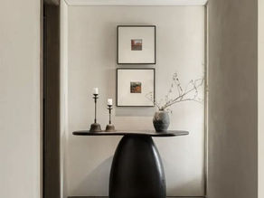 How To Decorate An Entryway