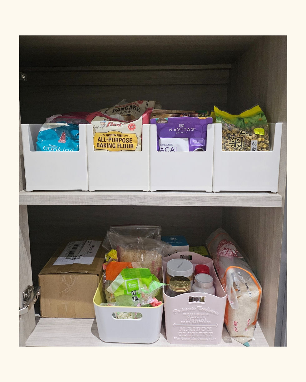 Organised pantry and shelves