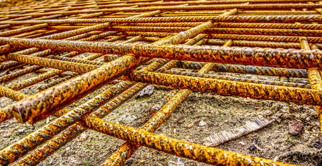 不少人仍認為新的接班人要跟創會牧師有相同特質，其實這只是緬懷過去，未能適應新環境！好的傳承不是去找一個複製品，而是要有一位肯創新、破格，為教會引進新思維的接班人。