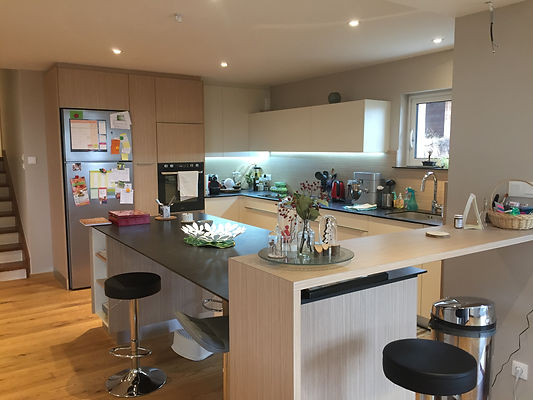 Java decorateurs/Architecte d'interieur/Architecture d'interieur/Interieur contemporain/Parquet/Cuisine/Cuisiniste/Renovation/Relooking/Tendance/habitat/Maison/Eclairage/Couleurs/Salle de bain/Poêle à bois