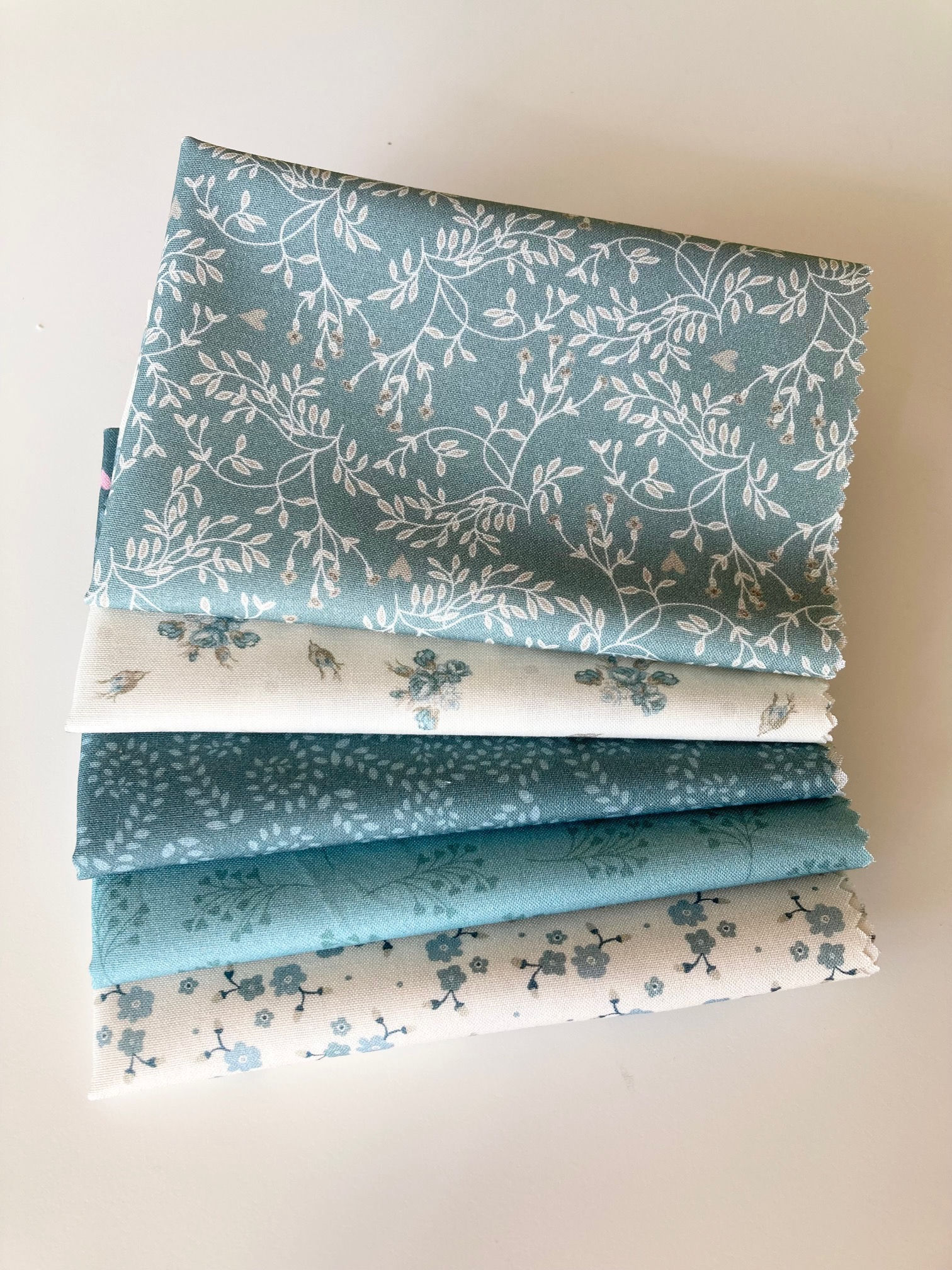 Super billigt patchworkstof i pakke