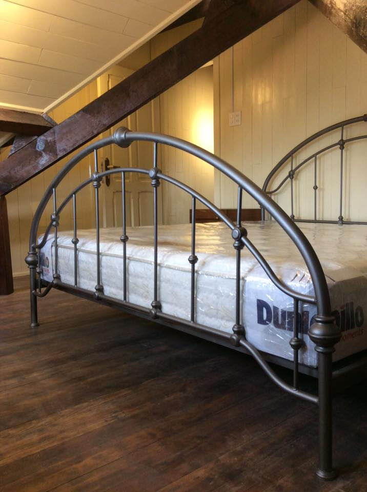 Thumbnail: French metal bed