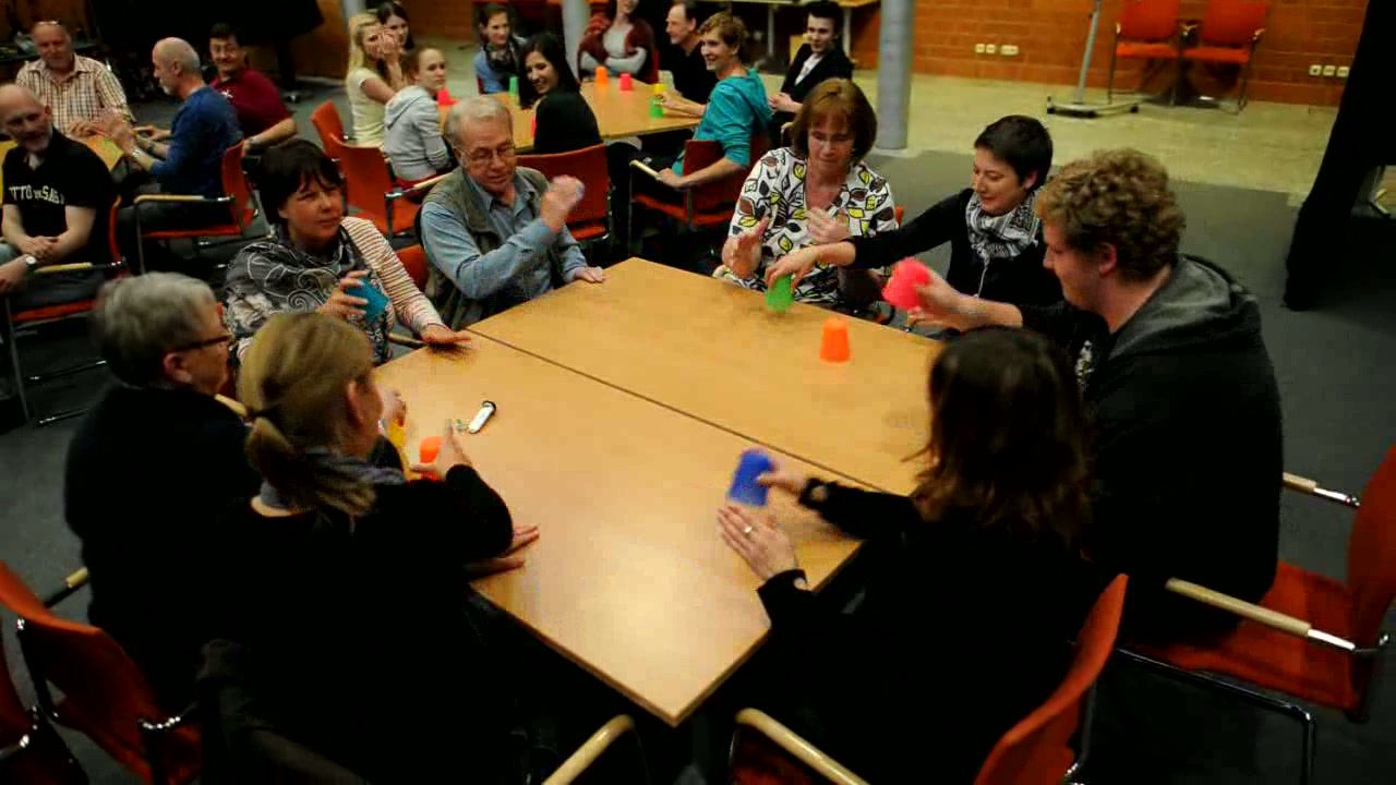 Becherspielereien und Cup-Game