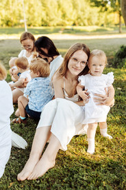 sesja plenerowa, ostrowska fotograf, sesja radom, fotograf radom, sesja rodzinna, sesja rodzinna radom, sesja mamy i dziecka, voucher, plener, fotografia rodzinna