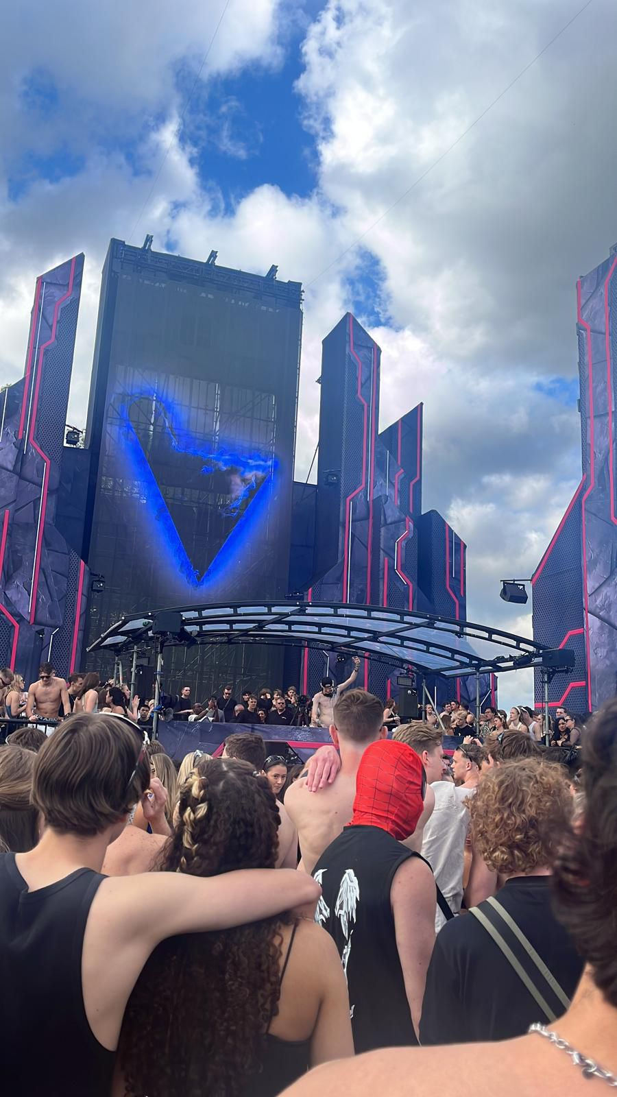 WhatsApp Image 2025-12-11 at 15.56.10 (2).jpeg