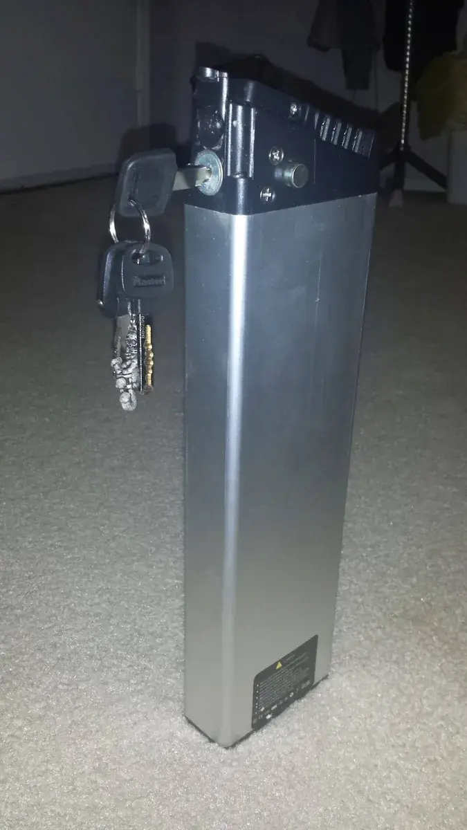 Thumbnail: Cemoto Folding Bike 36v 10.5Ah battery