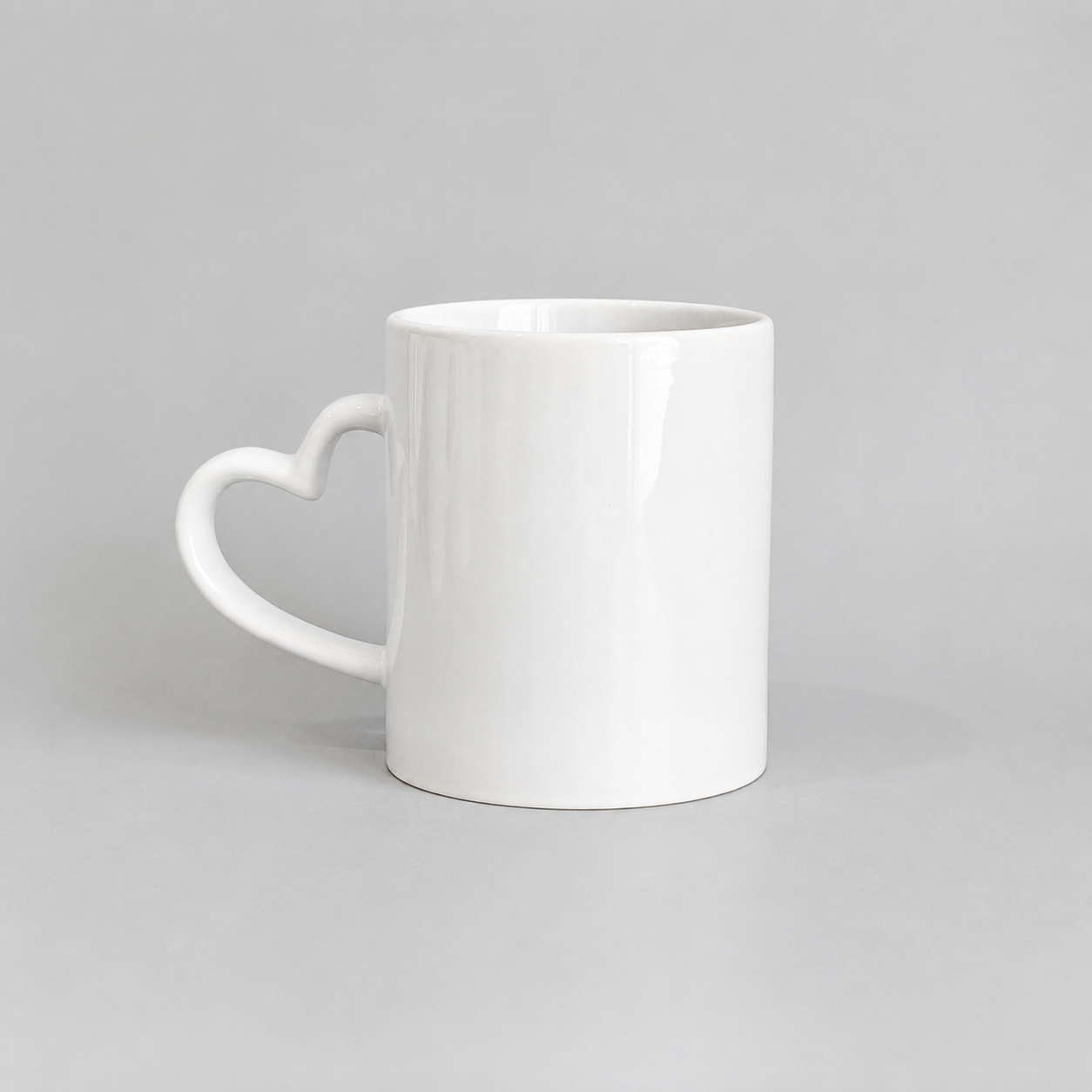 Taza de Cerámica AAA, Mango corazón ideal para sublimar