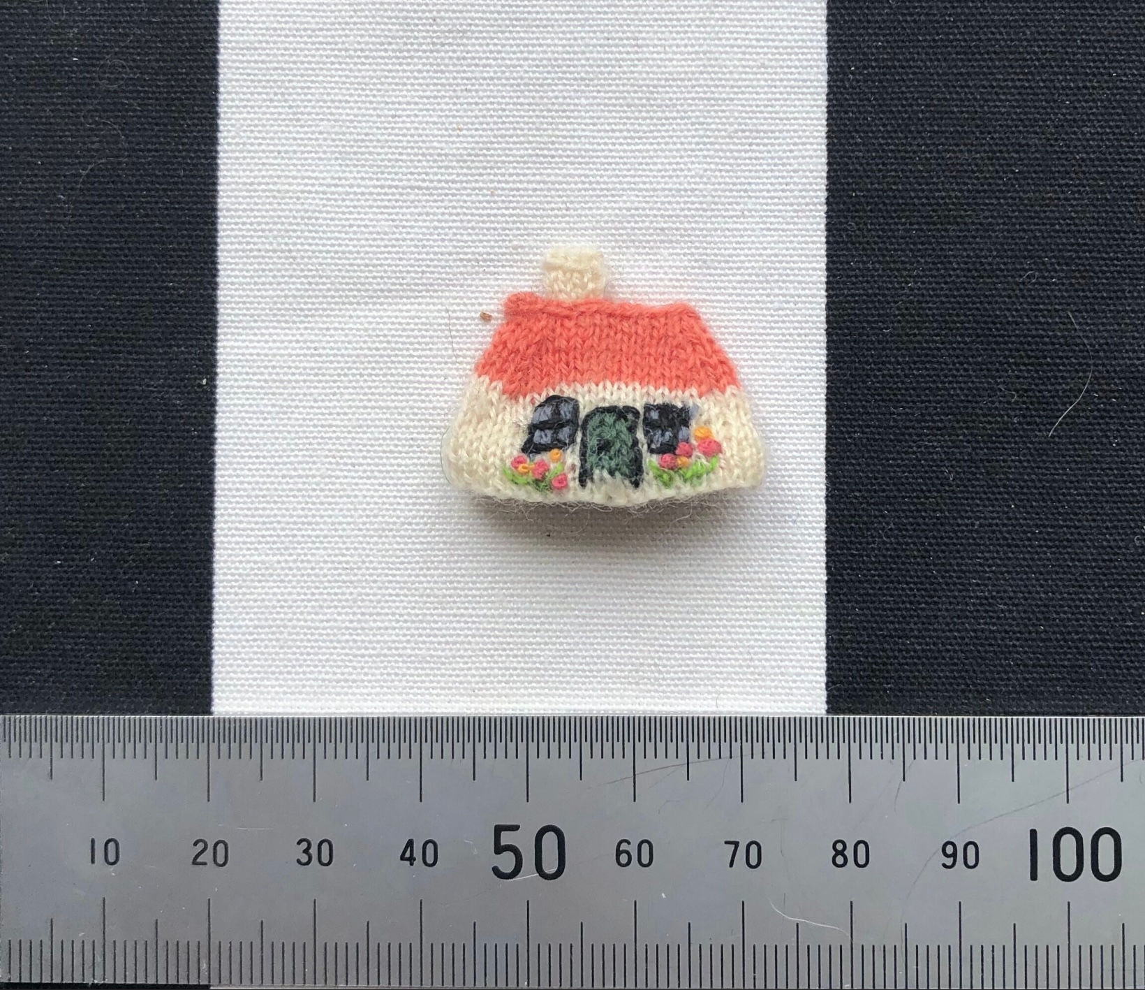 Cottage tea cosy 1:12th knitting pattern