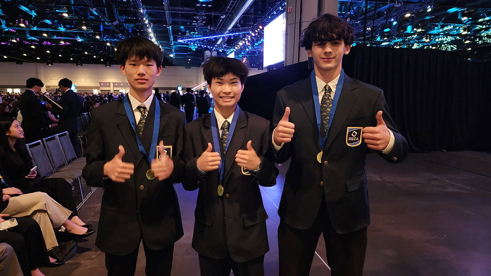 Photo Credit / BHS DECA