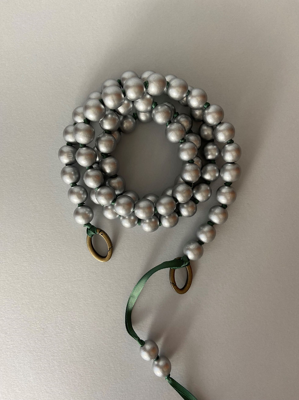 Tracolla Balls L argento filo verde