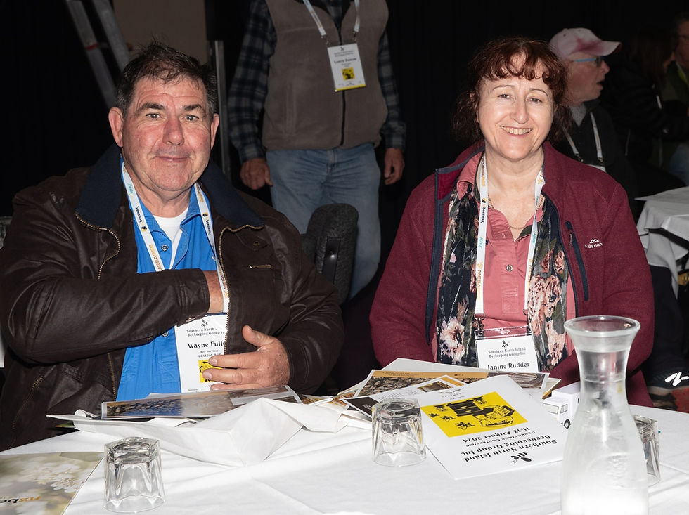 Wayne Fuller and Janine Rudder at The Beekeepers Conference, Whanganui, August 2024.