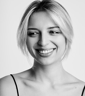 251014 PORTRAIT Socials17165_BIG.jpg