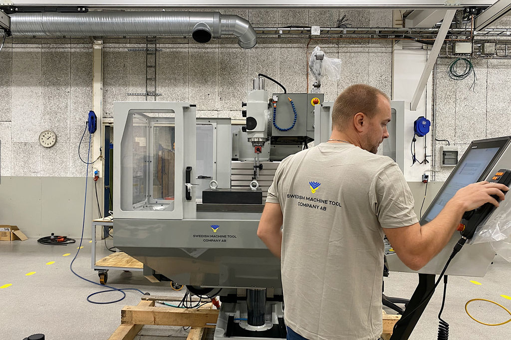 Swedish Machine Tool Company Fräsmaskiner CNCsvarvar Sverige