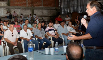 En campaña
Bordet recorre la provincia