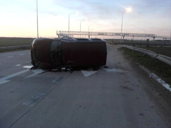 Informe Exclusivo: Volcó una camioneta en el acceso a Federación.