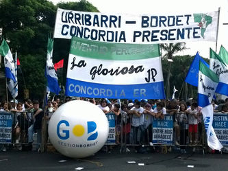 “Urribarri-Bordet. Concordia Presente”
Bordet movilizó hacia el Congreso Nacional en apoyo a Cristi