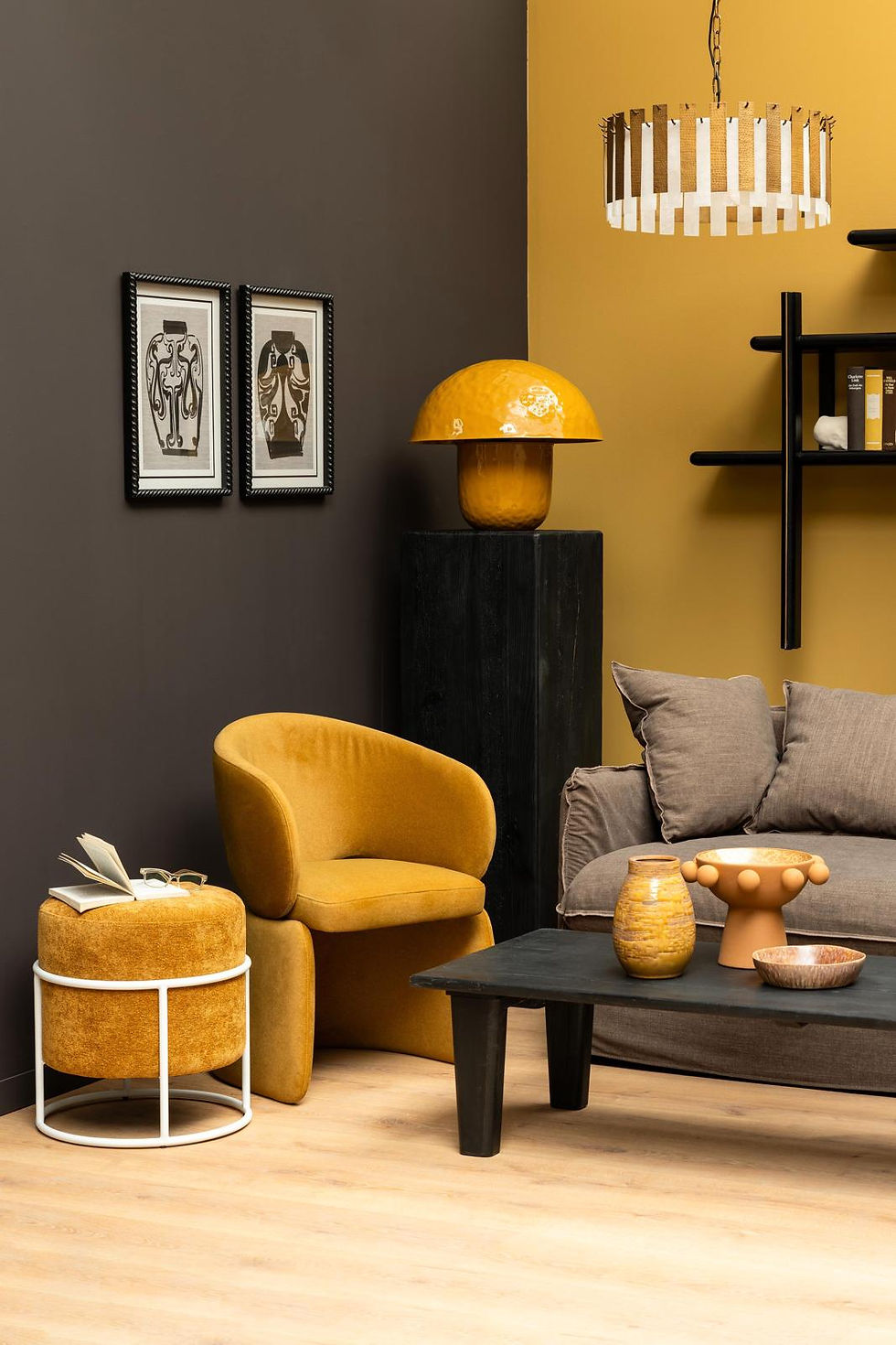 Miniatura: Lampada fungo ocra in metallo martellato "Bossue"